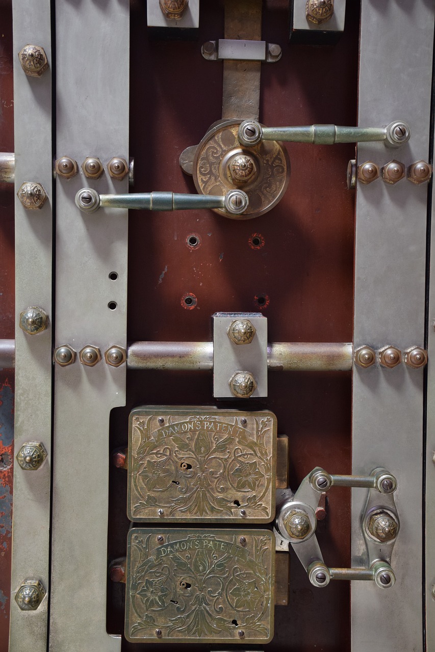 lock, padlock, vault-4586910.jpg